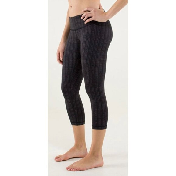 Women's Lululemon Wunder Under Ziggy Wee September Black / Gray Crop Leggings - Picture 11 of 11